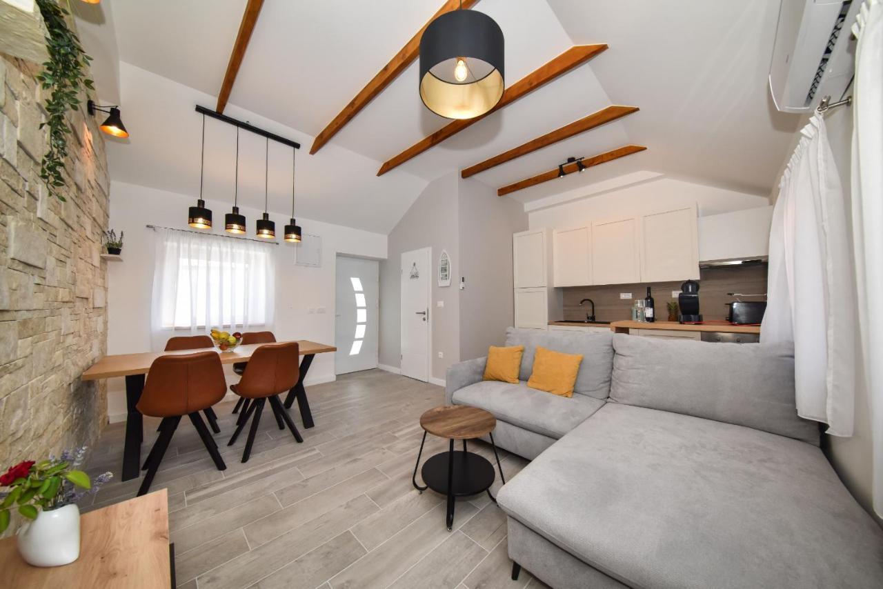 Villa Mediteran Zadarvillas ปริฟลากา ภายนอก รูปภาพ