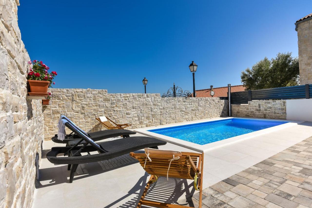 Villa Mediteran Zadarvillas ปริฟลากา ภายนอก รูปภาพ