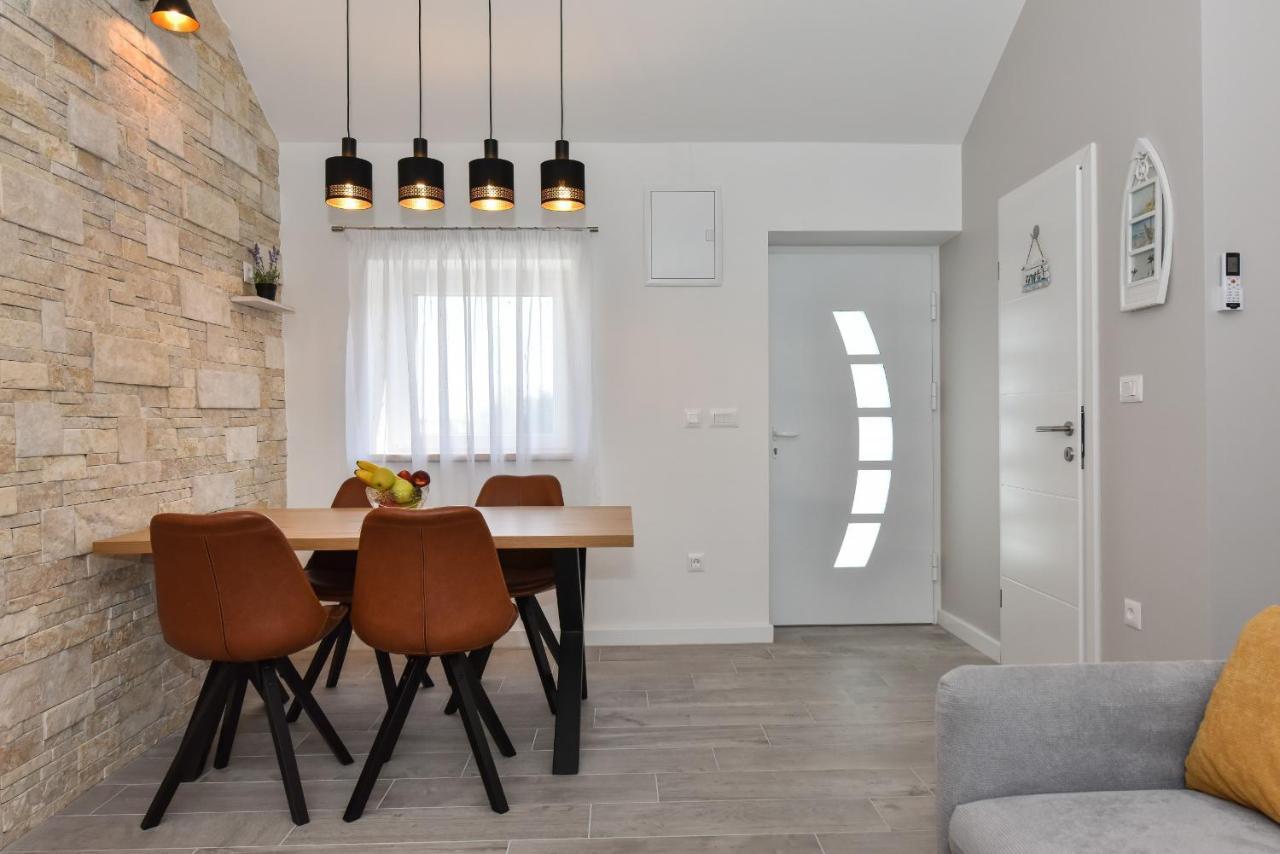 Villa Mediteran Zadarvillas ปริฟลากา ภายนอก รูปภาพ